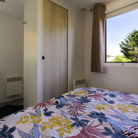 キャンプ場 Mobilhome 373